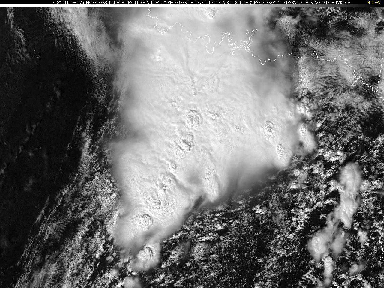 Suomi NPP VIIRS 0.64 Âµm visible and 11.45 Âµm IR images (northeastern Texas)
