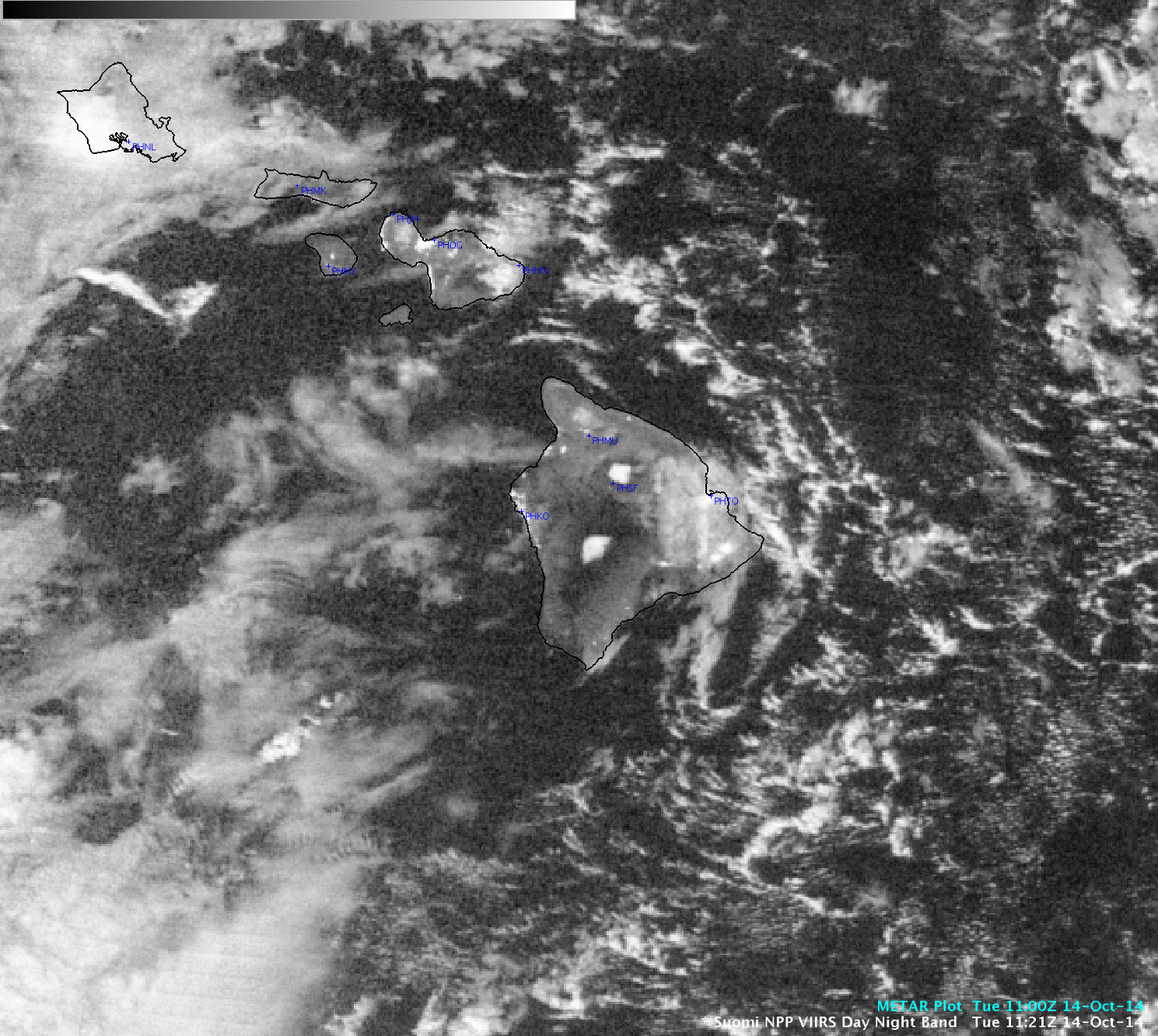 Suomi NPP VIIRS 0.7 µm Day/Night Band and 11.45 µm IR channel images