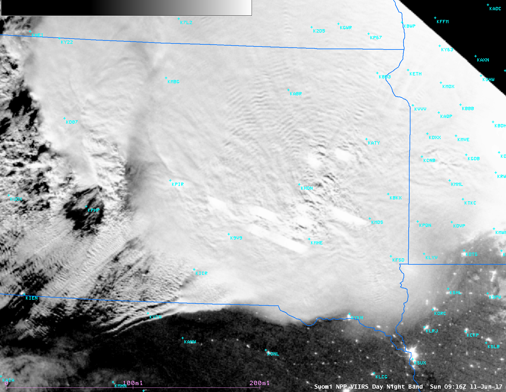 Suomi NPP VIIRS Day/Night Band (0.7 µm) and Infrared Window (11.45 µm) images, with SPC storm reports of hail and wind damage [click to enlarge]