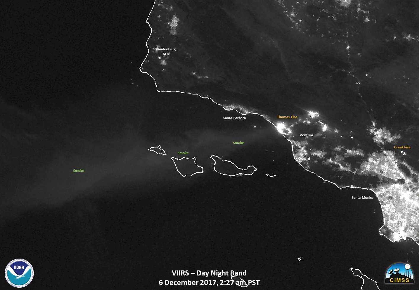 Suomi NPP VIIRS Day/Night Band (0.7 µm) and Shortwave Infrared (3.75 µm and 4.05 µm) images [click to enlarge]