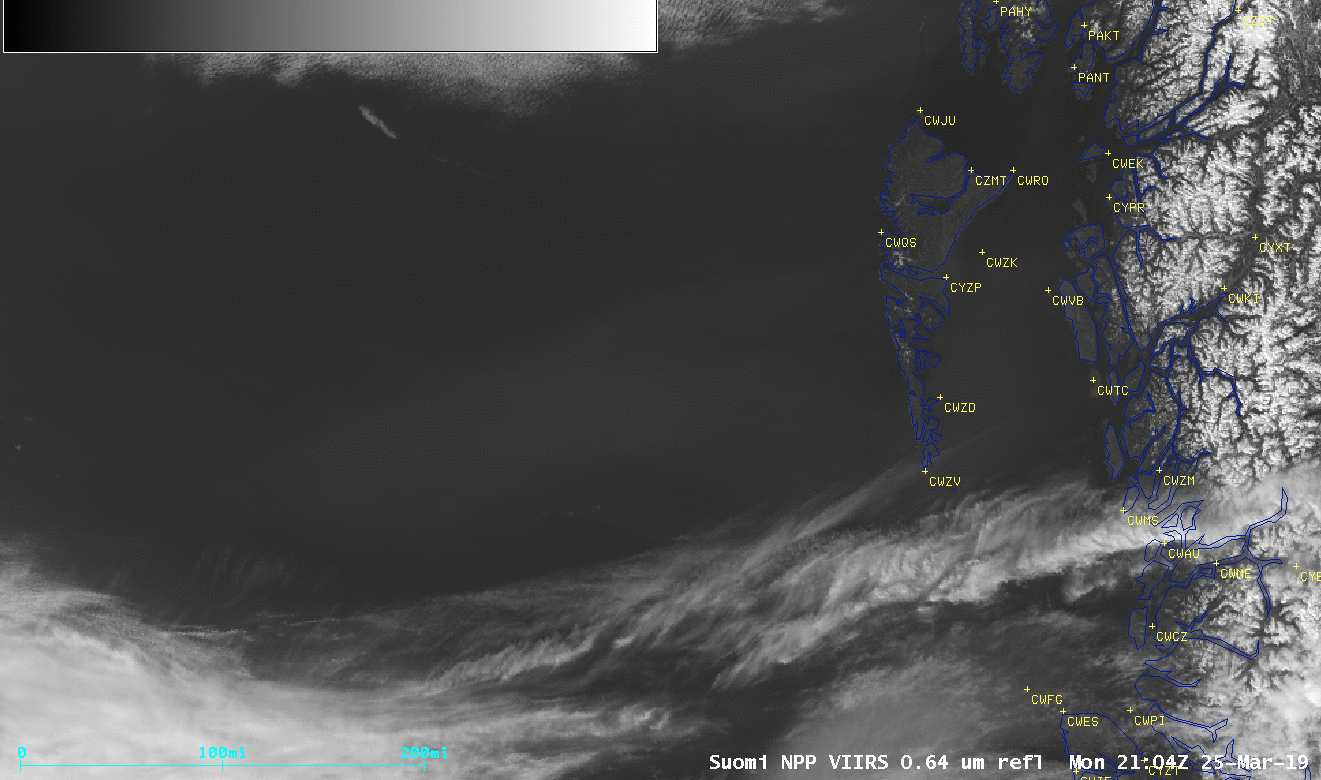 VIIRS Visible (0.64 µm) and Day/Night Band (0.7 µm) from Suomi NPP at 2104 UTC and NOAA-20 at 2154 UTC [click to enlarge]